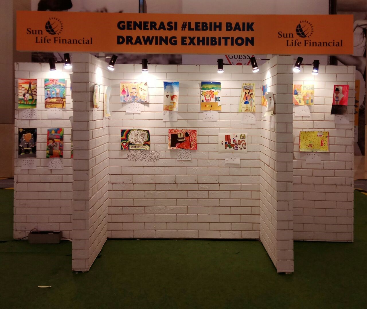 Pameran dari hasil Drawing Competition di Sun Life Edufair 2017